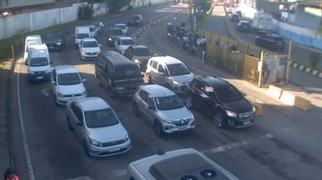 Acompanhe as travessias do litoral paulista na manhã deste sábado (11)