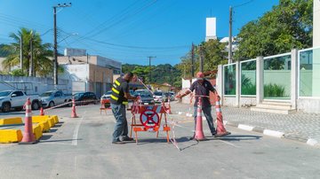 Bertioga altera sentido de rua do Centro para melhorar fluxo de trânsito