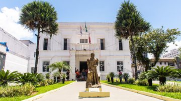 São Vicente abre concurso com 59 vagas e salários de até R$ 6 mil
