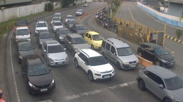 Veja a travessia de balsas Santos-Guarujá na manhã desta segunda (27)