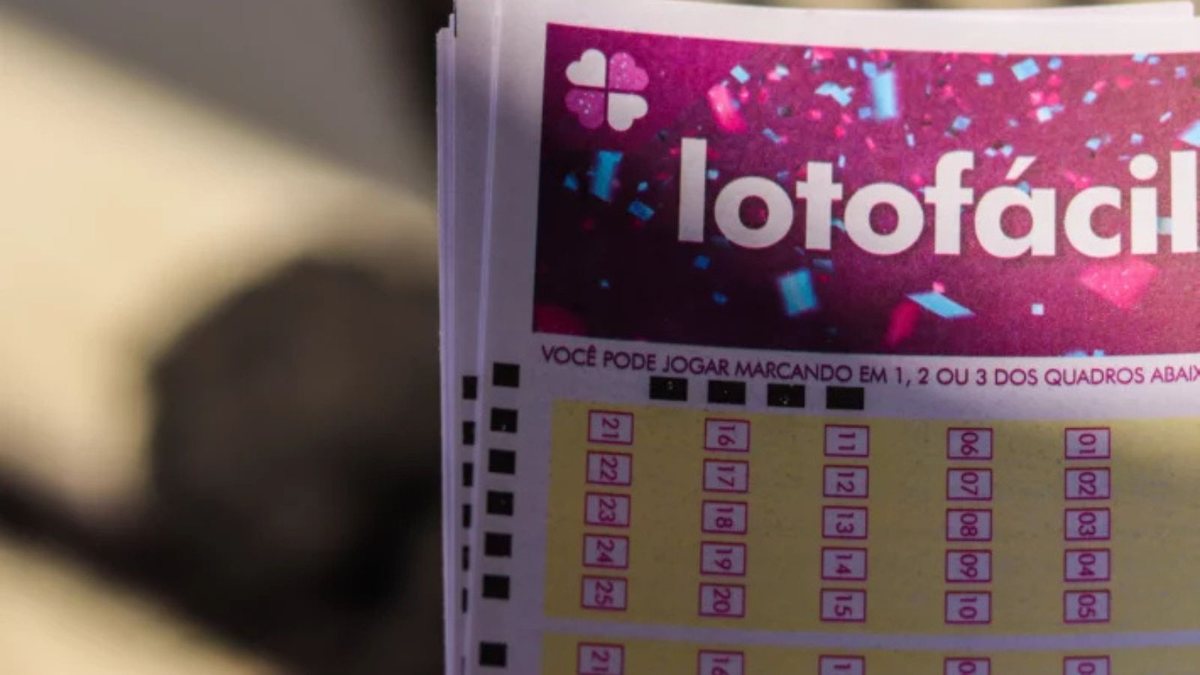 Lotofácil 3674 ao vivo: confira resultado do sorteio de R$ 2 milhões