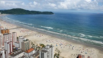 Boqueirão: para muitos, a primeira ida ao mar começa aqui