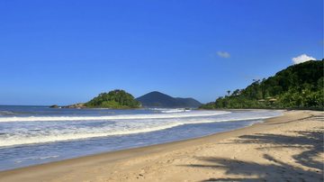 Praia de São Pedro: de mar agitado e ótima para o surfe