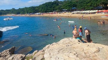 Praia do Curral: o destino mais badalado e procurado por jovens em Ilhabela