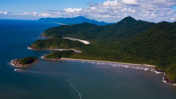 Praia do Parnapuã: região de Peruíbe deserta e preservada