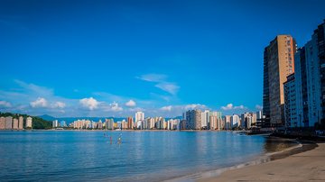 Praia dos Milionários proporciona um dos cenários mais lindos de São Vicente