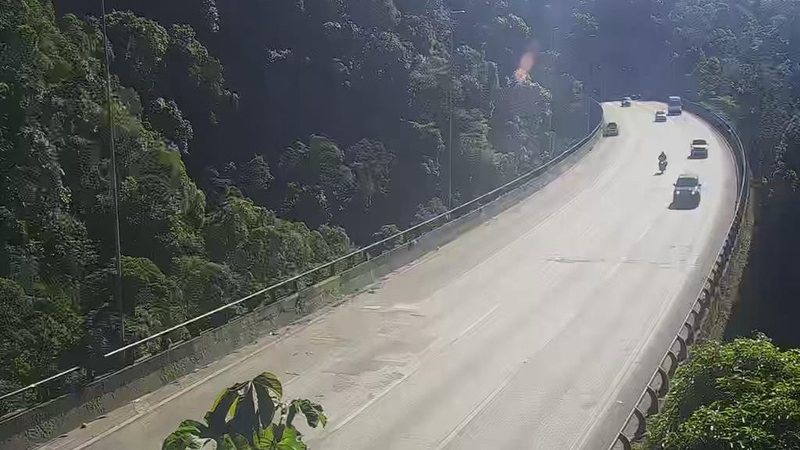 Rodovias do litoral de SP têm tráfego livre; confira o único ponto de lentidão