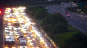 Sistema Anchieta-Imigrantes tem trecho interditado na manhã desta terça (28)