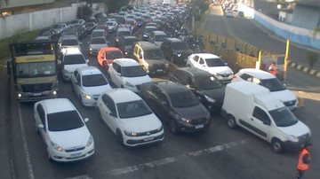 Travessias do litoral paulista registram demora na manhã desta sexta (17); veja