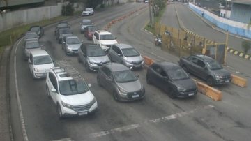 Balsa Santos-Guarujá opera com espera de 15 minutos na tarde de sábado (9)