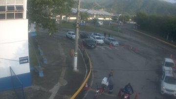 Balsa São Sebastião-Ilhabela tem movimento calmo na manhã de sábado (16)