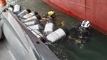 Força-tarefa encontra 341kg de cocaína em navio no porto de Santos