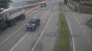 Maré baixa afeta travessia da Balsa de Ilhabela nesta segunda-feira (18)