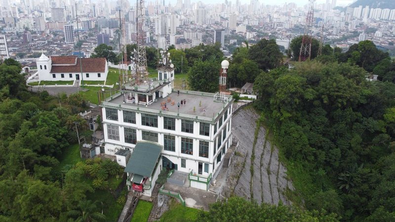 Monte Serrat preserva história e vista panorâmica em Santos