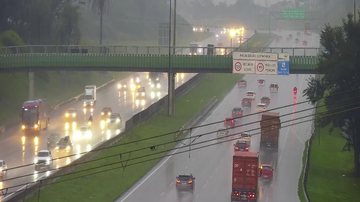 Neblina e obras alteram operação no Sistema Anchieta-Imigrantes neste sábado (23)