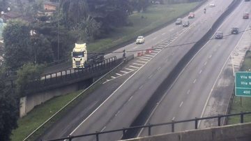 Obras interditam rodovia Anchieta rumo à Capital no início da tarde de sábado (16)
