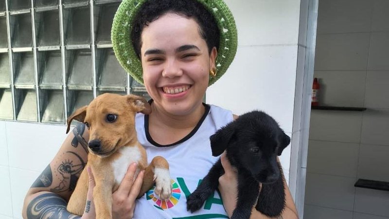 Procura-se companhia: cães de abrigo dependem de voluntários para passear em Mongaguá