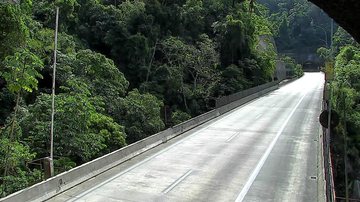 Rodovia dos Tamoios flui livremente na tarde desta terça (12)