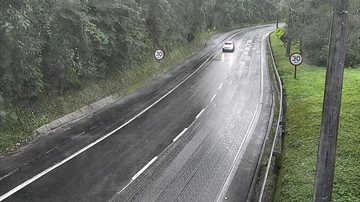 Rodovia dos Tamoios tem pontos de garoa nesta manhã de sexta (29)