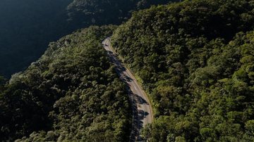 Rodovia Mogi-Bertioga não tem bloqueios neste fim de tarde de sexta (29)