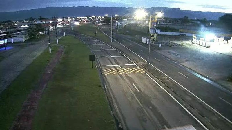 Rodovia Rio-Santos apresenta boas condições de viagem na manhã de sábado (16)