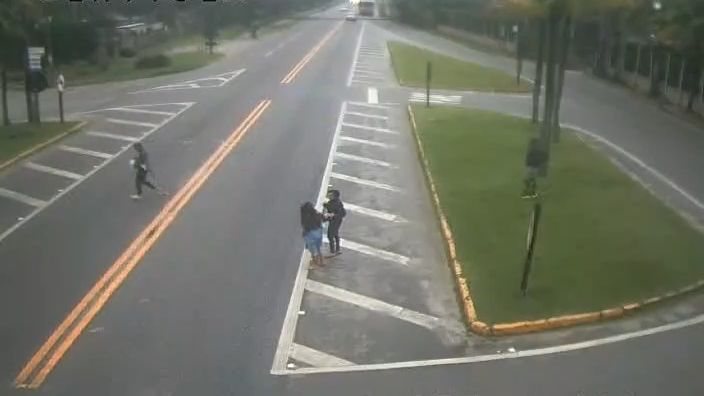 Rodovia Rio-Santos flui de modo constante no fim desta tarde de sexta (15)