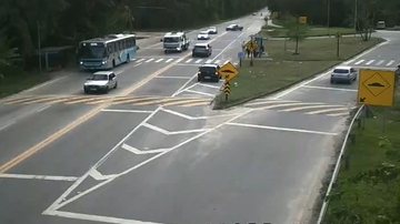 Rodovia Rio-Santos tem tráfego tranquilo nesta tarde de terça (12)