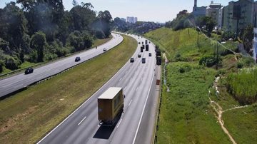 Sistema Anchieta-Imigrantes tem tráfego livre no início da tarde de terça (12)