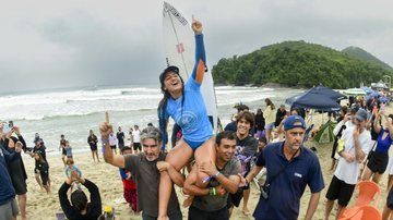 Surfista de São Sebastião, Sophia Medina vence etapa do Circuito BB em Ubatuba