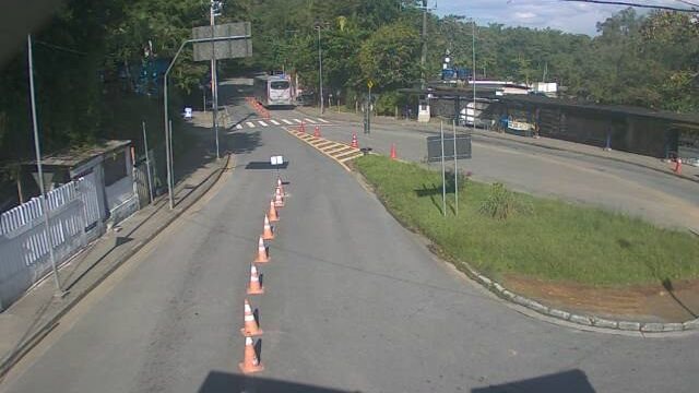 Balsa Bertioga-Guarujá mantém espera de 40 minutos neste sábado (20)