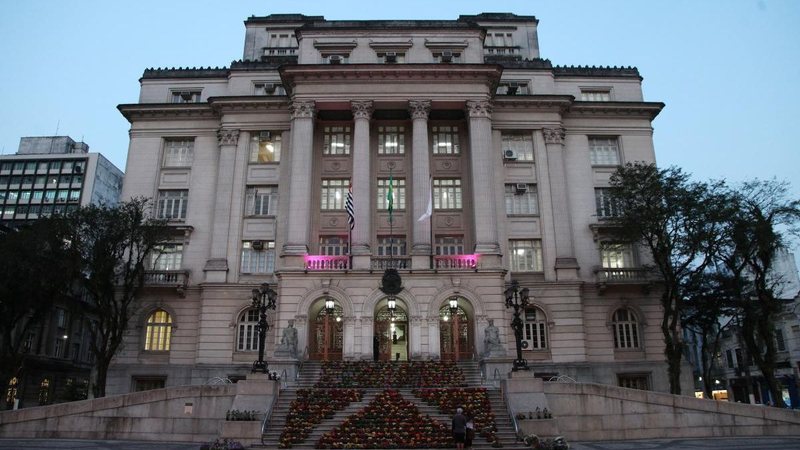 Concurso: Santos cria 402 vagas em diferentes áreas da administração