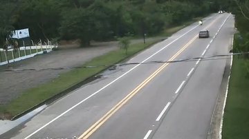 Motoristas encontram caminho livre na rodovia Rio-Santos neste fim de tarde de segunda (1)