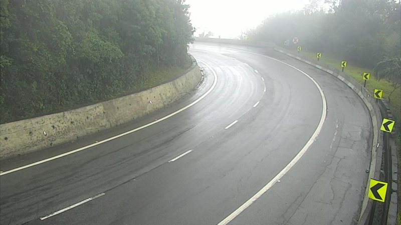 Rodovia dos Tamoios amanhece com neblina nesta quinta (11)