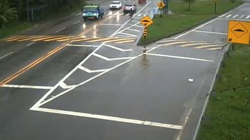 Tráfego é moderado na rodovia Rio-Santos nesta manhã de segunda (15)
