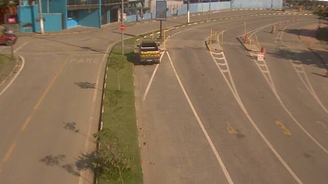 Travessia de Ilhabela mantém espera de 30 minutos nos dois lados neste sábado (20)