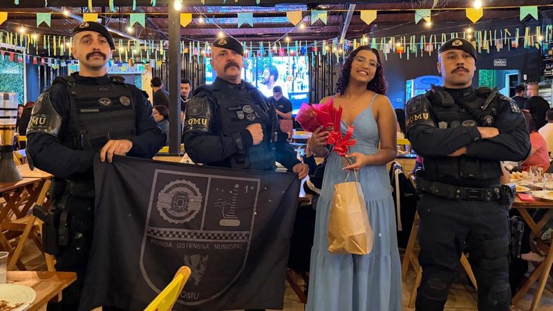 Adolescente agradece celular recuperado e convida GCMs para festa de 15 anos