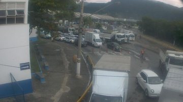 Balsa de Ilhabela opera com sete embarcações nesta manhã de quarta (8)