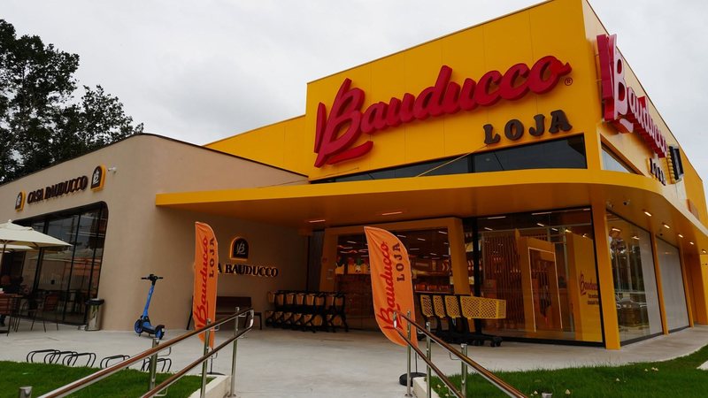 Casa Bauducco na Riviera de São Lourenço reúne cafeteria, loja e produtos exclusivos em Bertioga