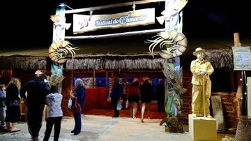 Festival do Camarão reúne gastronomia caiçara e música em Caraguatatuba