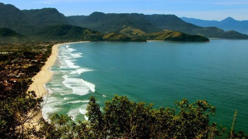 Orla da Praia de Toque Toque Grande em São Sebastião