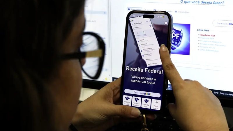 Restituição do IRPF começa a ser paga hoje; veja quem tem direito