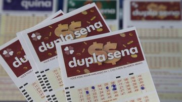 Volante da Dupla Sena.