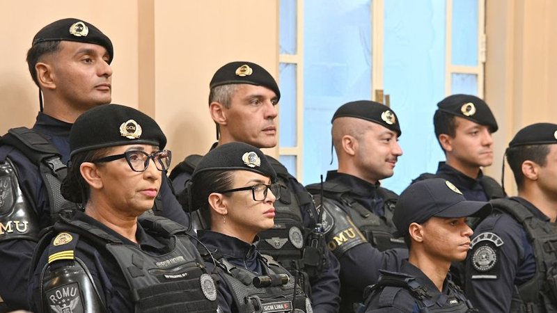 Foto de agentes homenageados