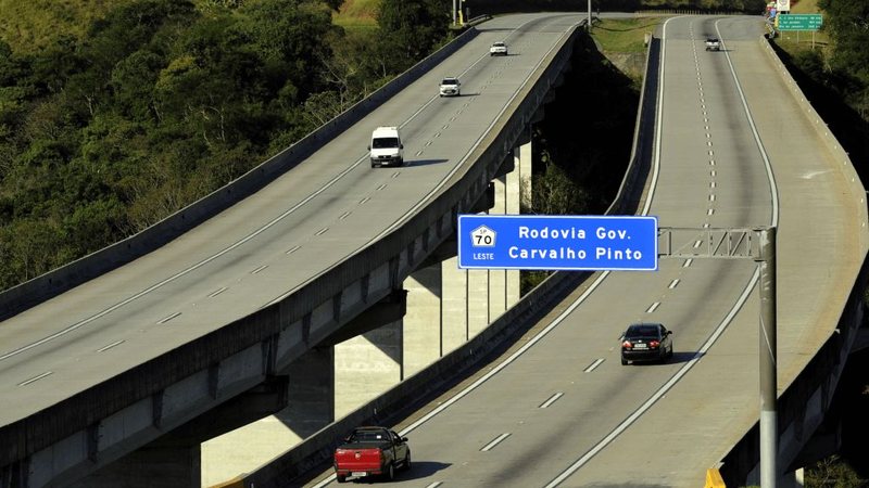 Foto da Rodovia Carvalho Pinto vista do alto