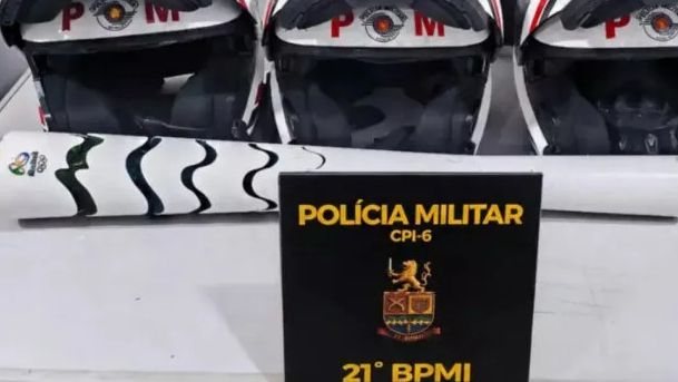 Foto da tocha apreendida durante operação da PM