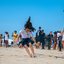 Garotinha praticando atletismo