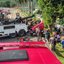 Imagem mostra ao capotamento de um caminhão carregado de madeira no final da Serra Antiga da rodovia dos Tamoios, próximo ao posto da Polícia Rodoviária Estadual em Caraguatatuba