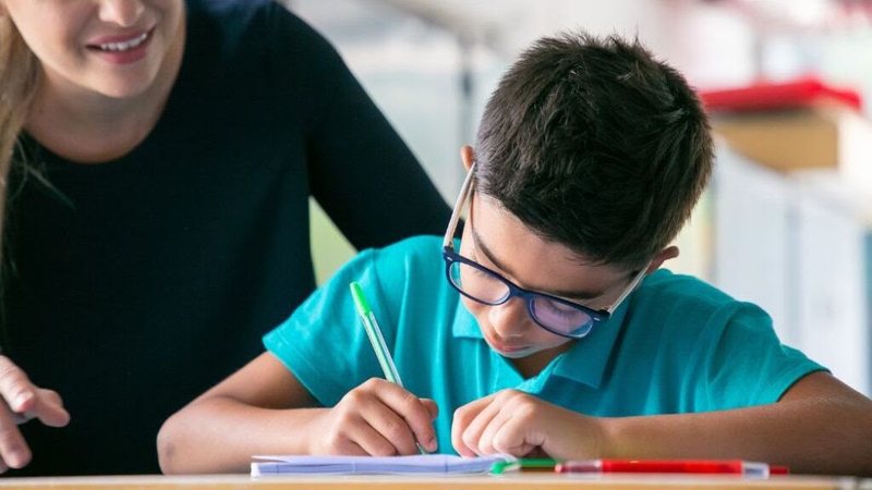 Cubatão recebe inscrições de novos alunos para escolas municipais