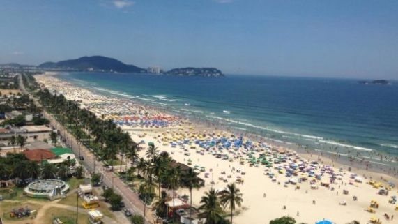 Imagem aérea da Praia da Enseada