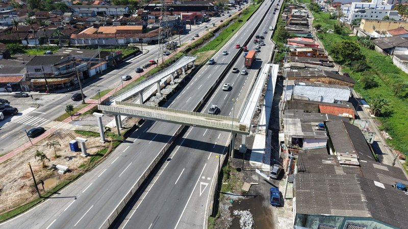 Imagem mostra obras de modernização e adequação de acessibilidade na rodovia Padre Manoel da Nóbrega
